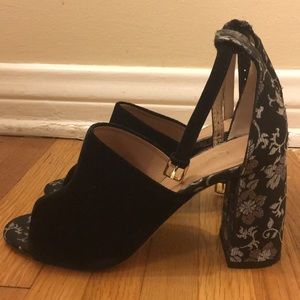 Lewitt Block Brocade Heel Size Size 7.